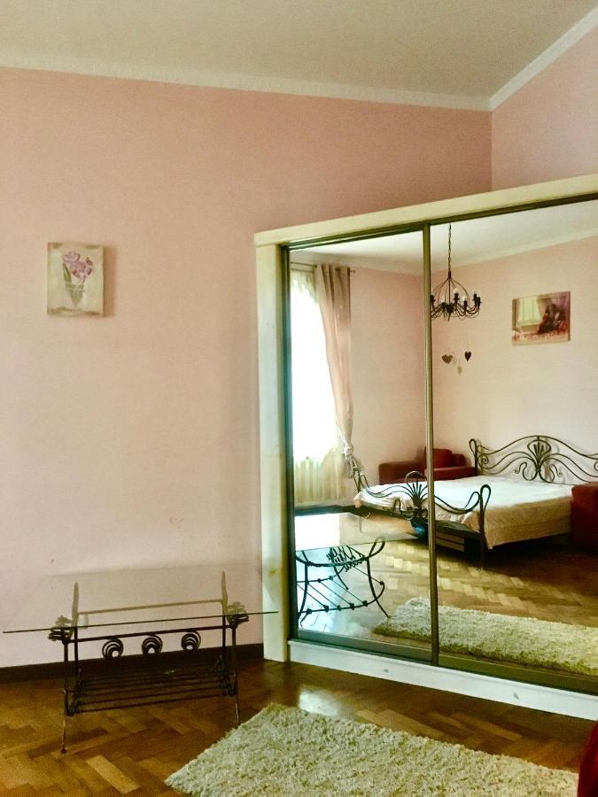 Lviv'S Prospekt Shevchenka Apartments Kültér fotó